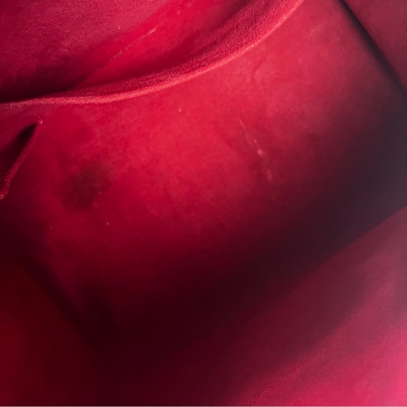 LOUIS VUITTON Berkley Bag - Picture 11 of 13